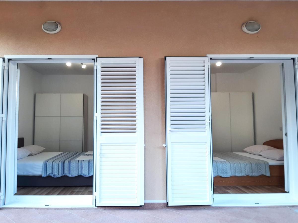 Apartmani I Soba Andrijasevic Макарска Экстерьер фото