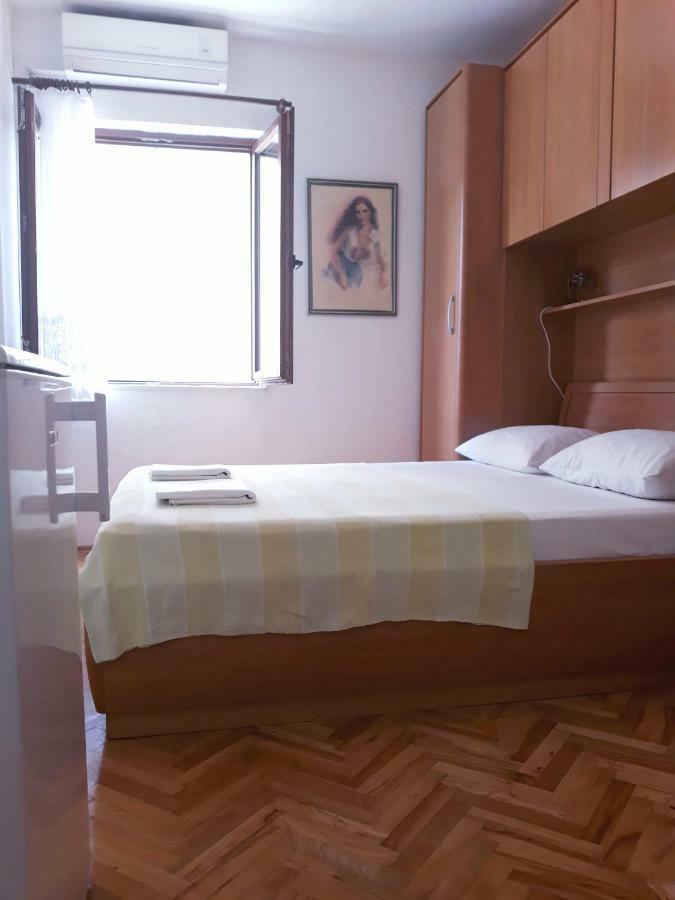 Apartmani I Soba Andrijasevic Макарска Экстерьер фото