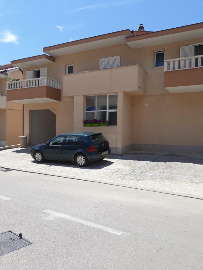 Apartmani I Soba Andrijasevic Макарска Экстерьер фото